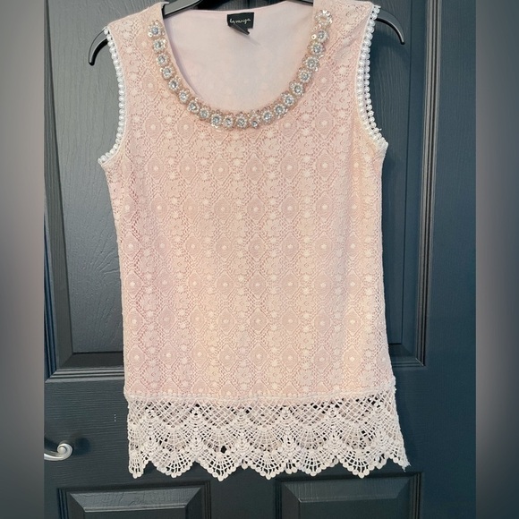 LA VANYA Top | STUNNING Lace TUNIC Scoop Neck BEADED Sz S PINK - Picture 1 of 4